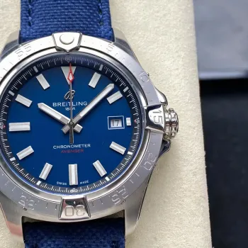 Breitling Avenger A17328101C1X1 Replica - Blue Dial Fluted Bezel