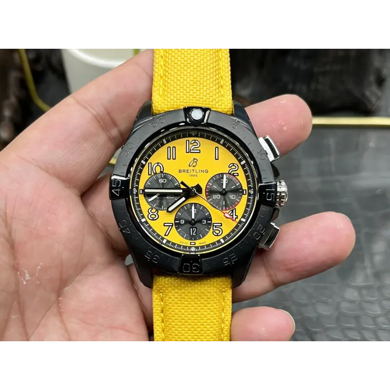 Breitling Avenger SB0147101I1X1 Replica - Yellow Dial Fluted Bezel