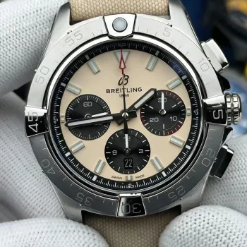Breitling Avenger B01 Chronograph 44 AB0147101A1X1 Replica - Beige Dial