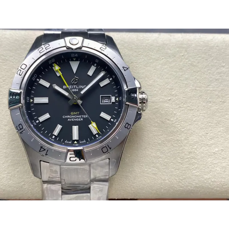 Breitling Avenger A32320101B1A1 Replica - Black Dial Fluted Bezel
