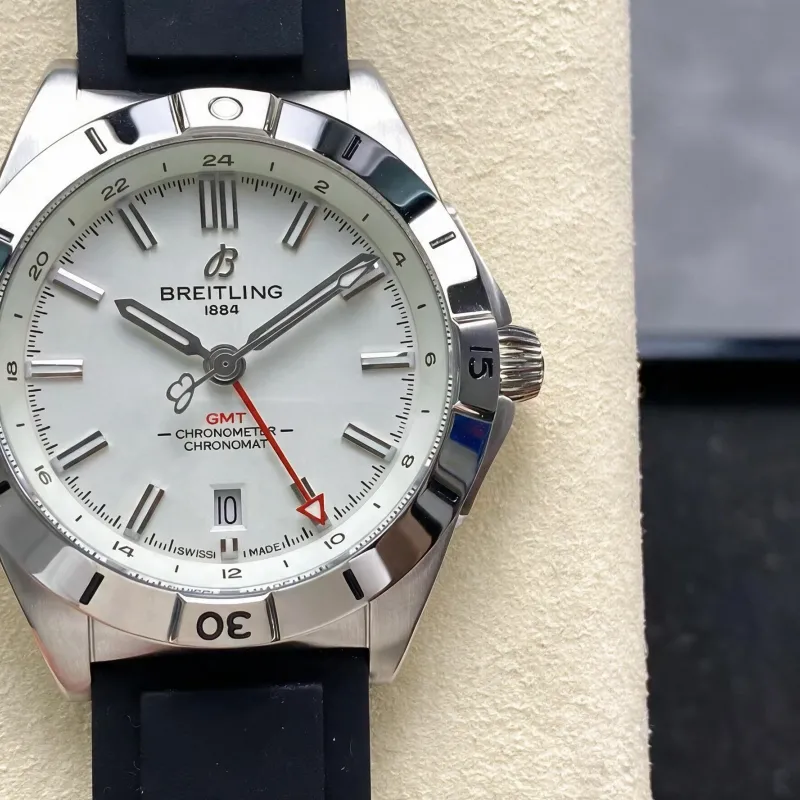 Breitling Chronomat A32398101A1A1 Replica - White Dial Fluted Bezel