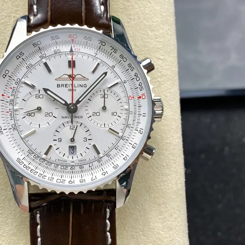 Breitling Navitimer AB0139211G1P1 Replica - Silver Dial Fluted Bezel