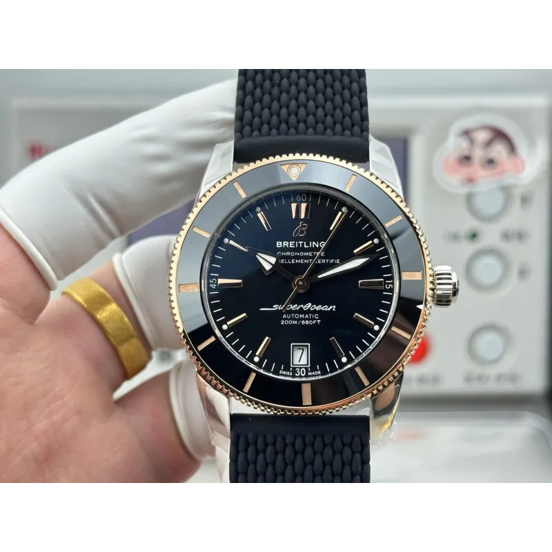 Breitling ocean Automatic UB2010121B1S1 Replica - Black Dial Rubber Strap