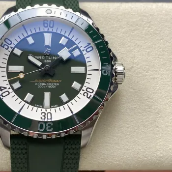 Breitling ocean 42 A17375A31L1S1 Replica - Green Dial Rubber Strap