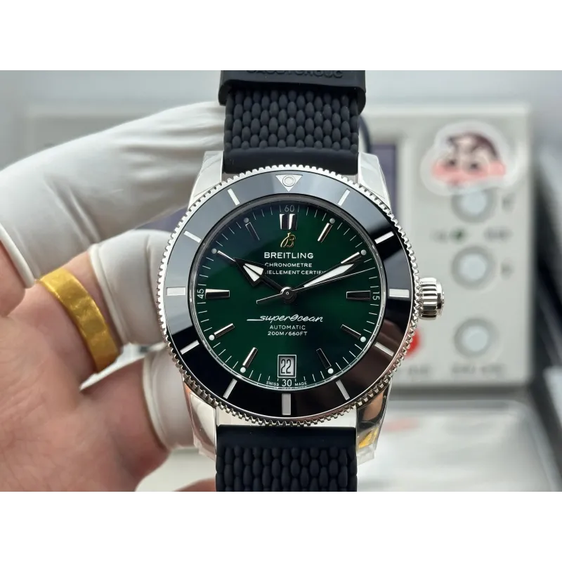 Breitling ocean Heritage AB2010121L1S1 Replica - Green Dial Rubber Strap