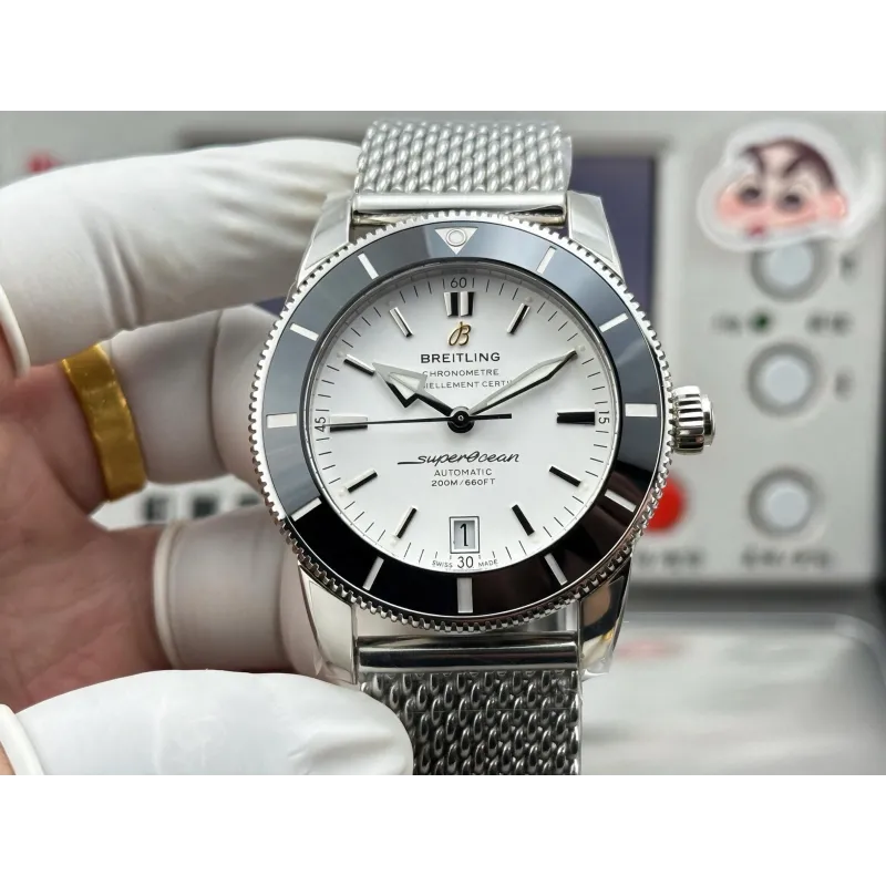 Breitling ocean AB202012/G828/152A Replica - Silver Dial Milanese Mesh