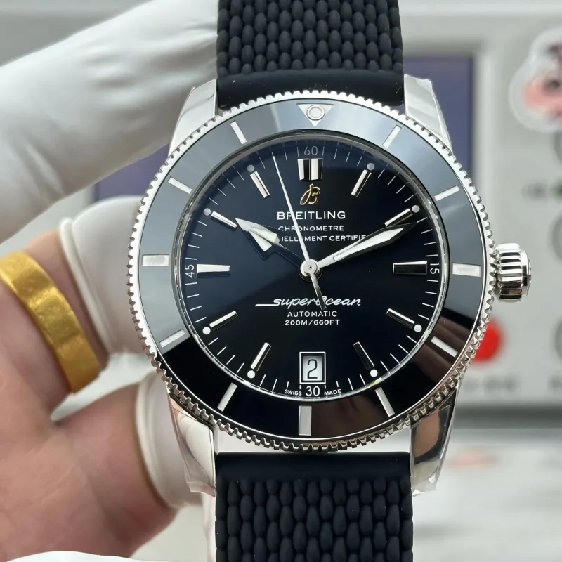 Breitling ocean Heritage AB201012 Replica - Black Dial Rubber Strap