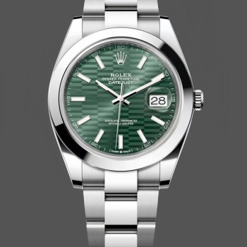 Super Clone Men's Rolex Datejust 41-126300 0021, Steel, Oyster Bracelet, Smooth Bezel Green Dial